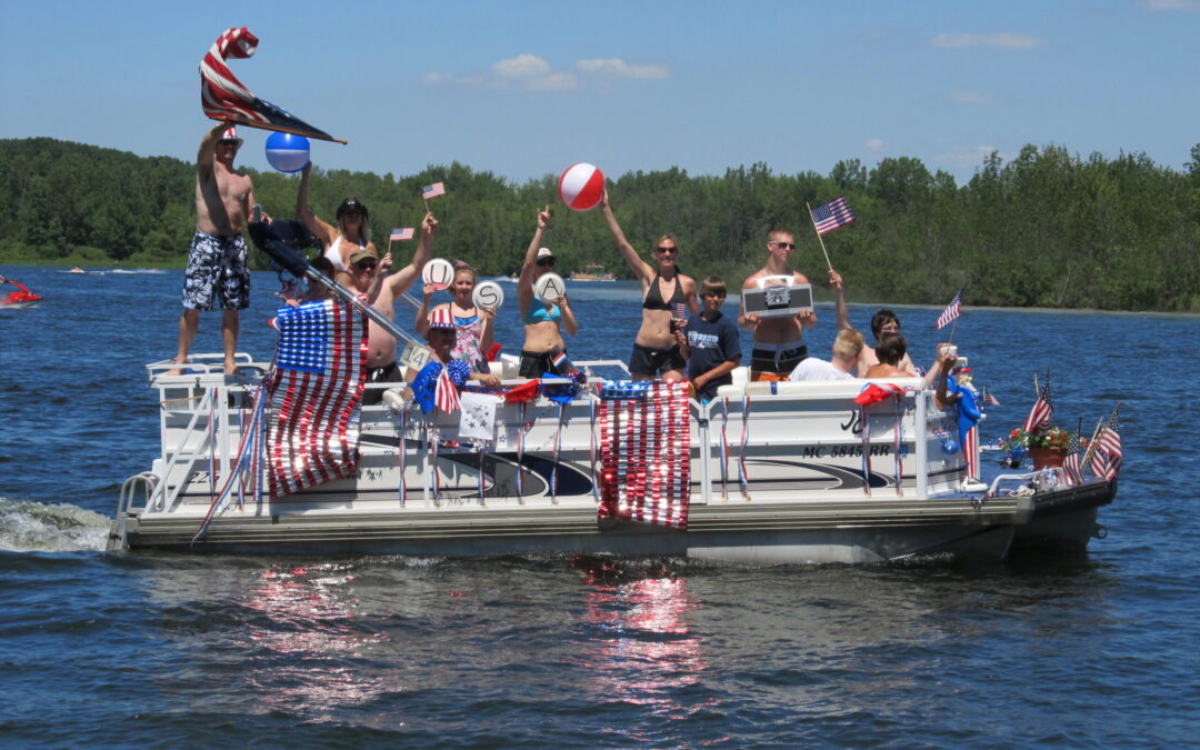 2011 Pontoon Parade Participant 3