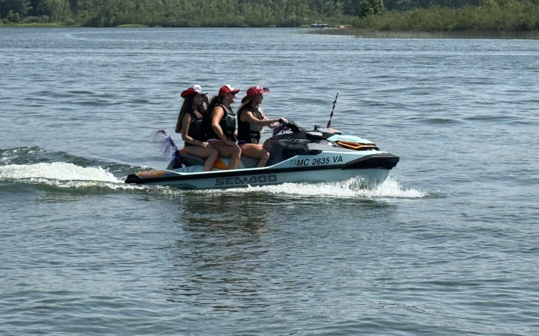 2025_boat_19-jetski